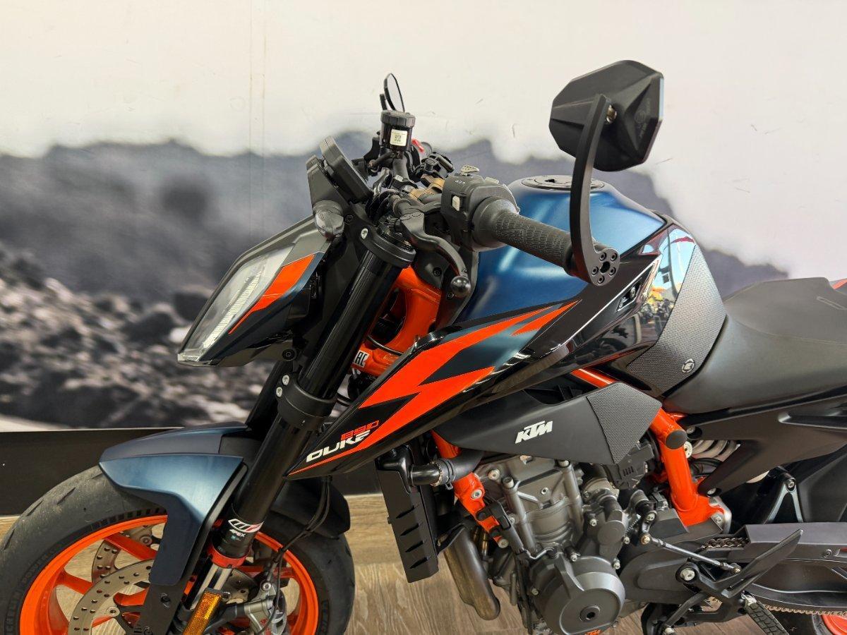 2023 KTM 890 DUKE R ROAD