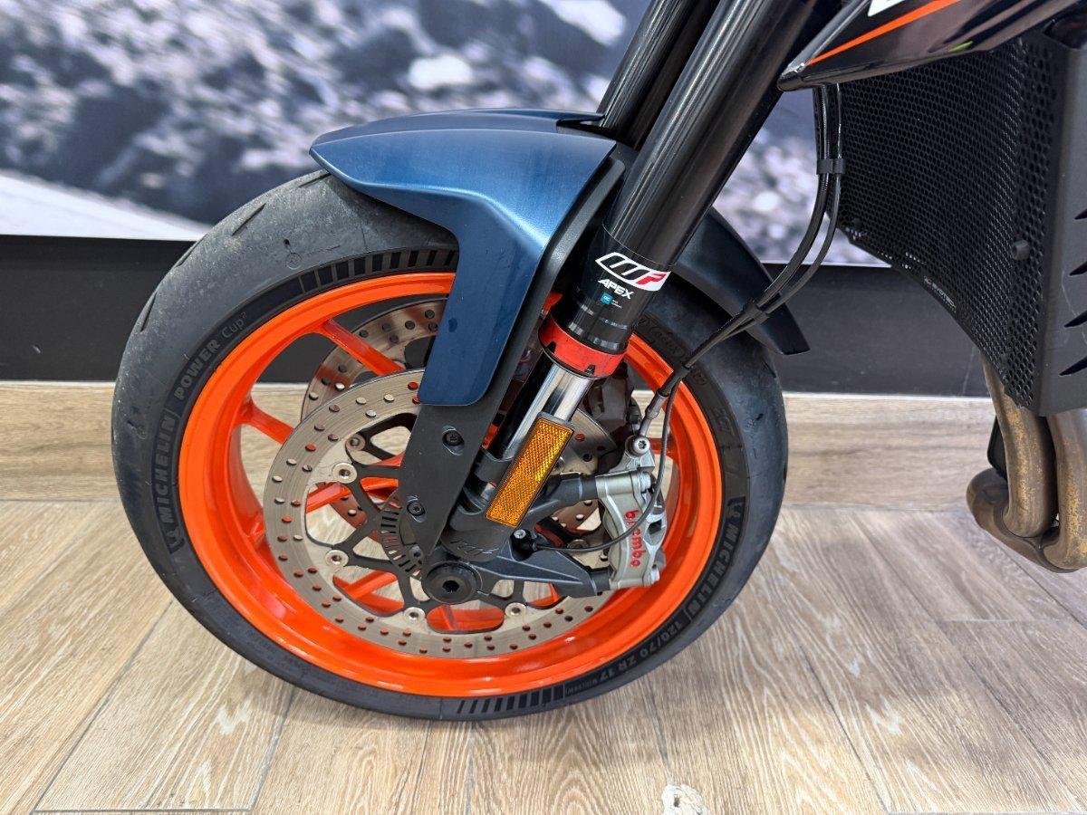 2023 KTM 890 DUKE R ROAD