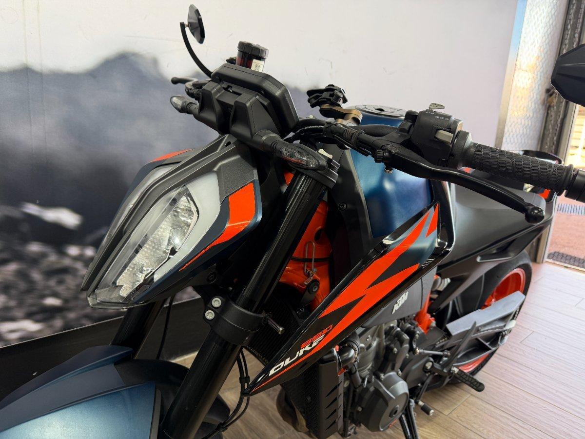 2023 KTM 890 DUKE R ROAD