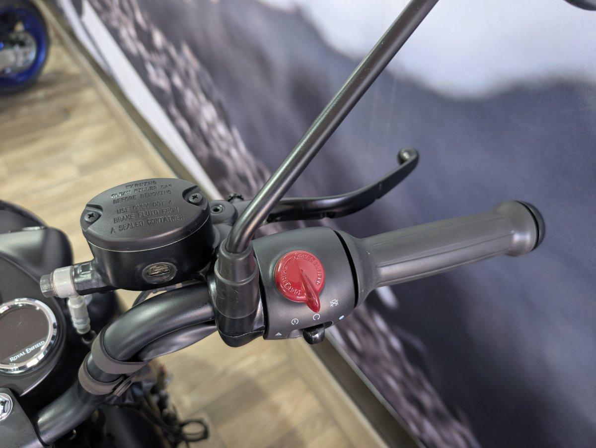 2025 ROYAL ENFIELD CLASSIC 350 DARK ROAD