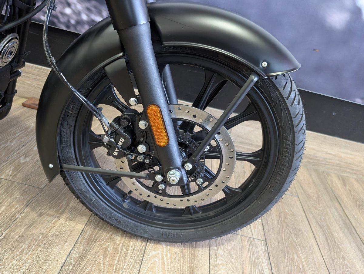 2025 ROYAL ENFIELD CLASSIC 350 DARK ROAD
