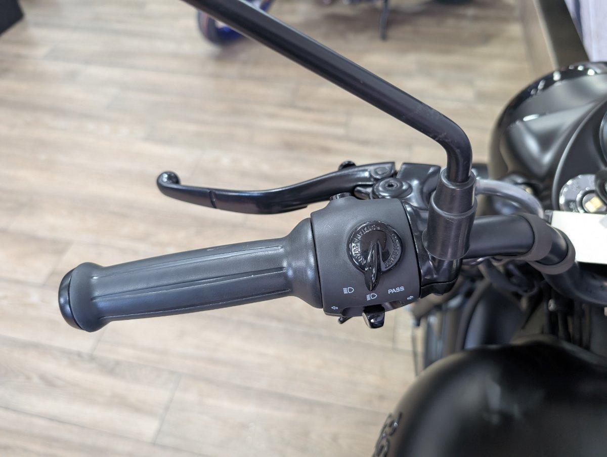 2025 ROYAL ENFIELD CLASSIC 350 DARK ROAD