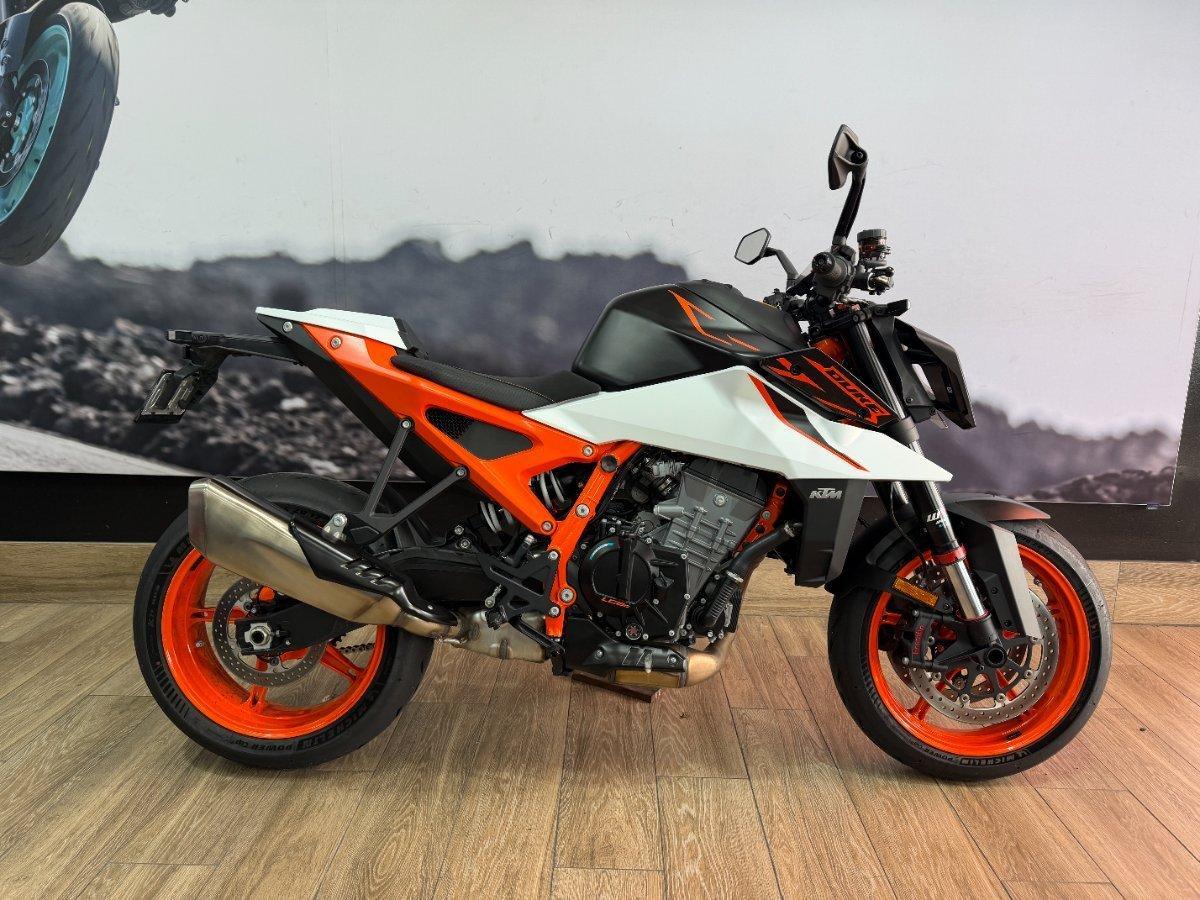 2026 KTM 990 DUKE R ROAD