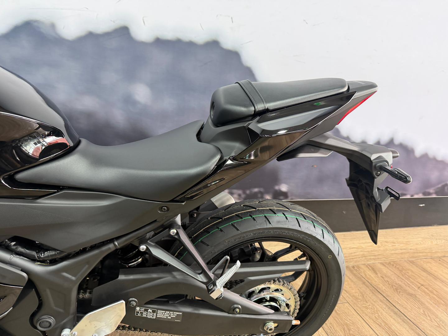 2026 YAMAHA YZF-R3 (YZF-R3A) SPORTS