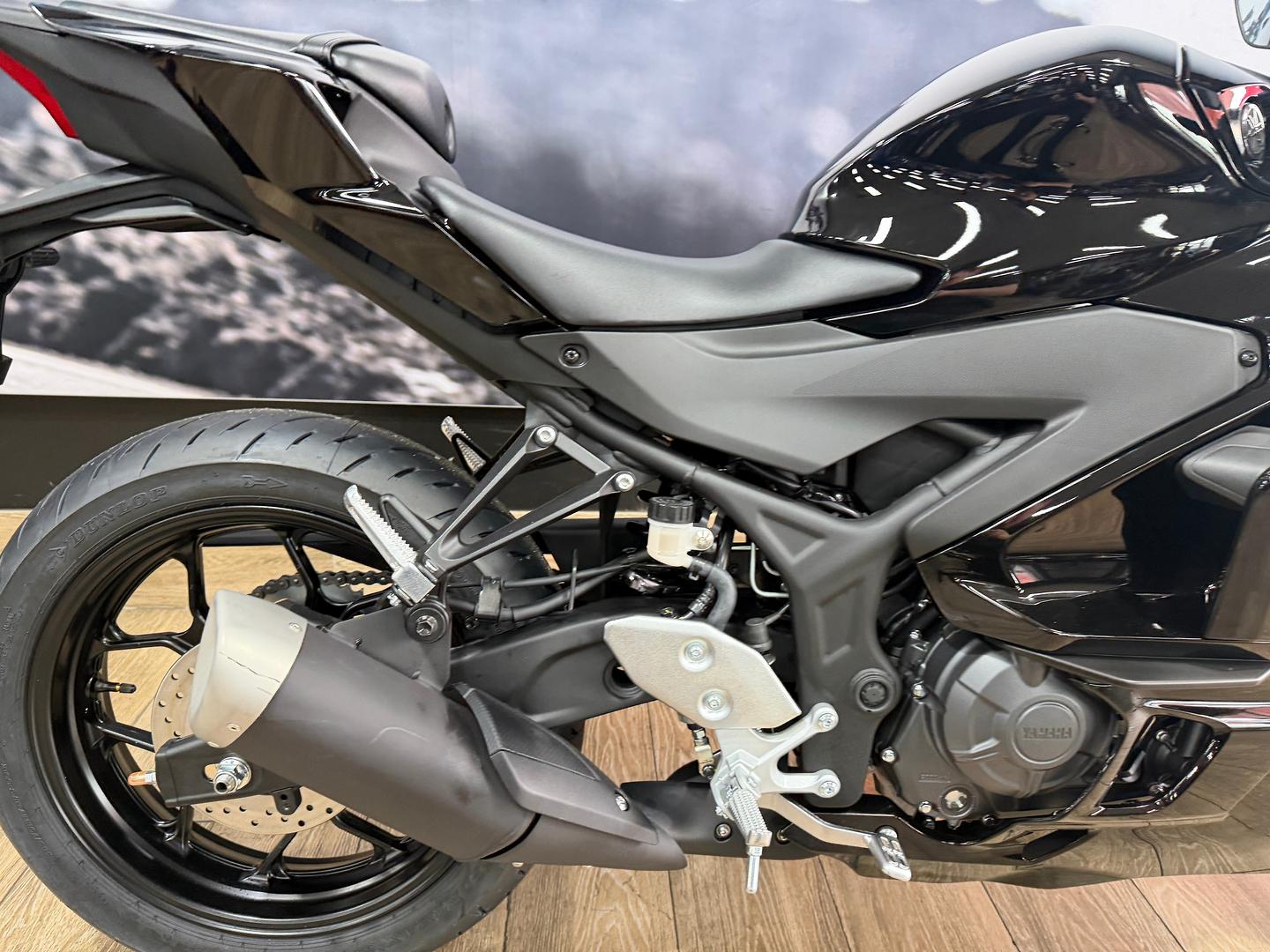 2026 YAMAHA YZF-R3 (YZF-R3A) SPORTS