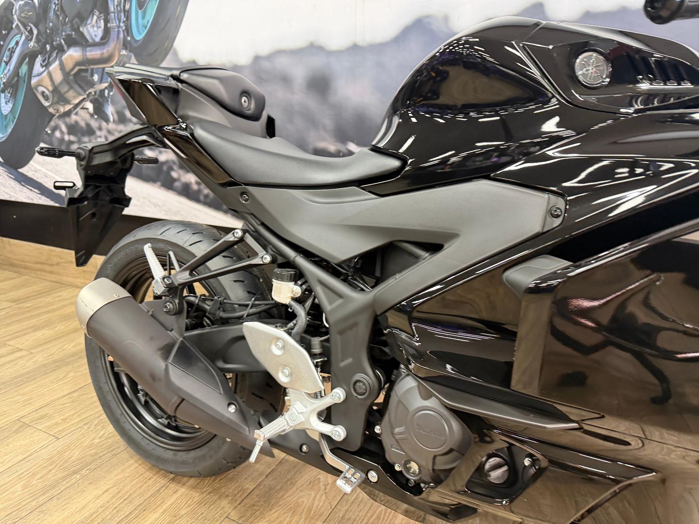 2026 YAMAHA YZF-R3 (YZF-R3A) SPORTS