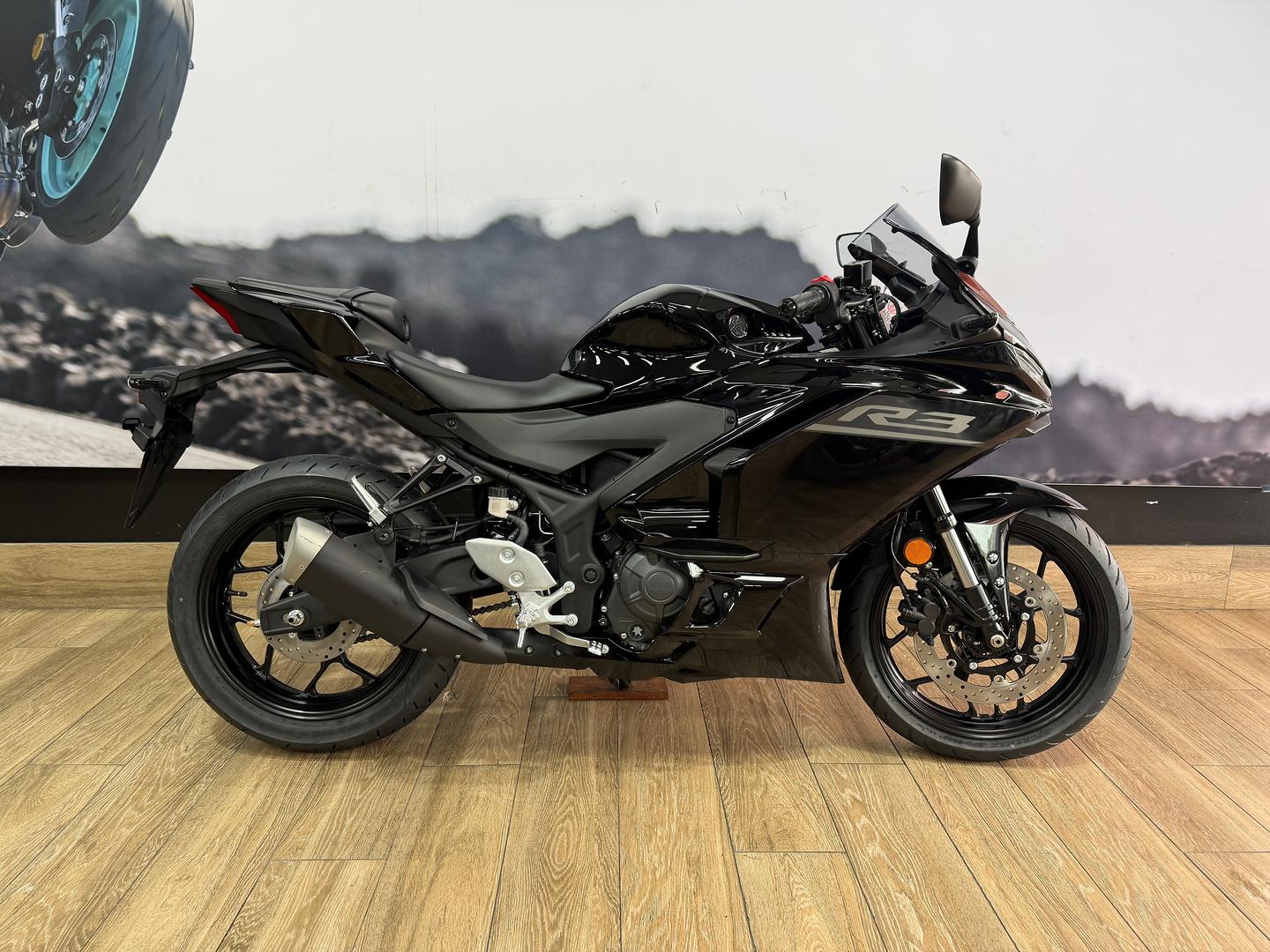 2026 YAMAHA YZF-R3 (YZF-R3A) SPORTS