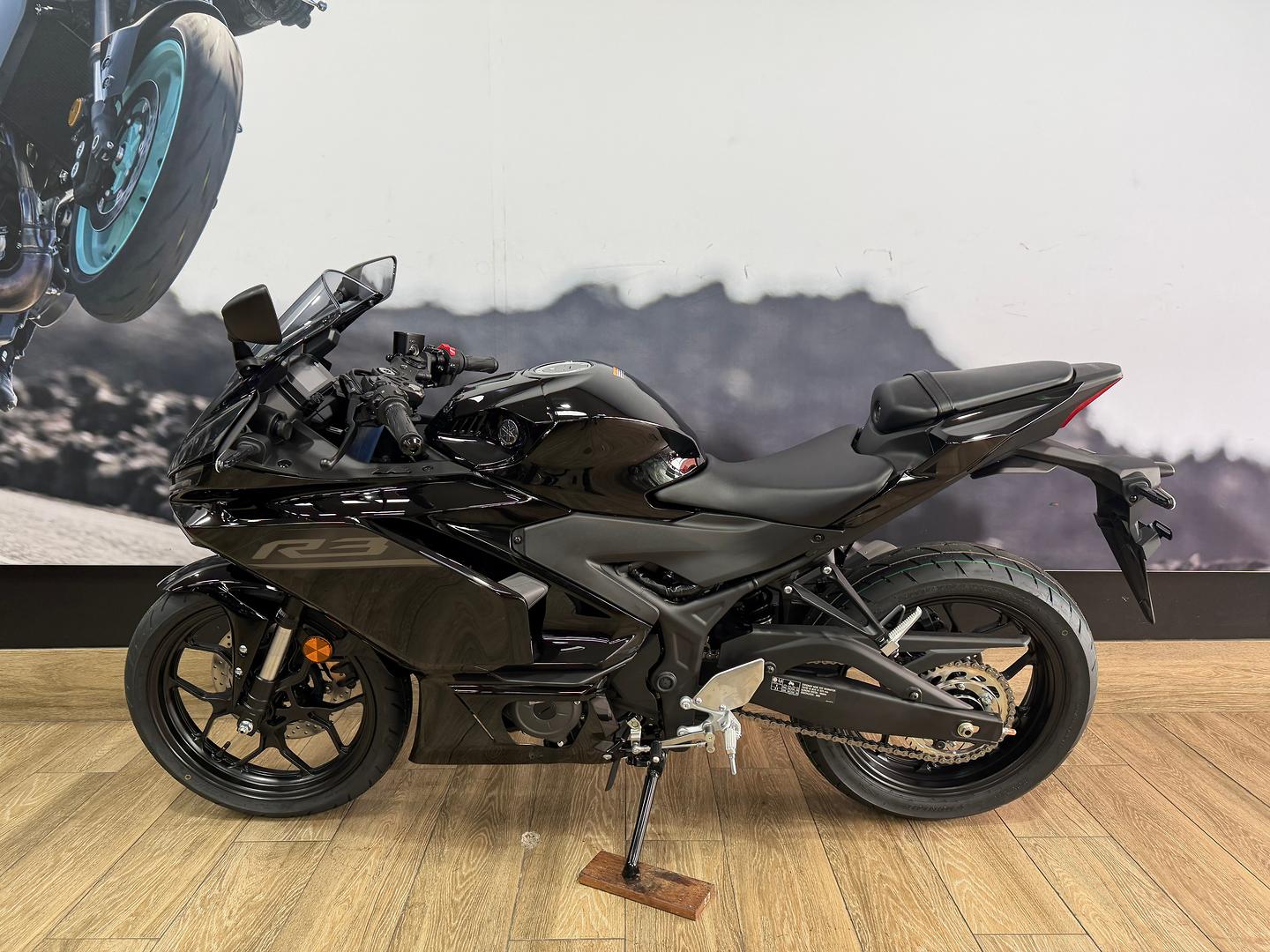 2026 YAMAHA YZF-R3 (YZF-R3A) SPORTS