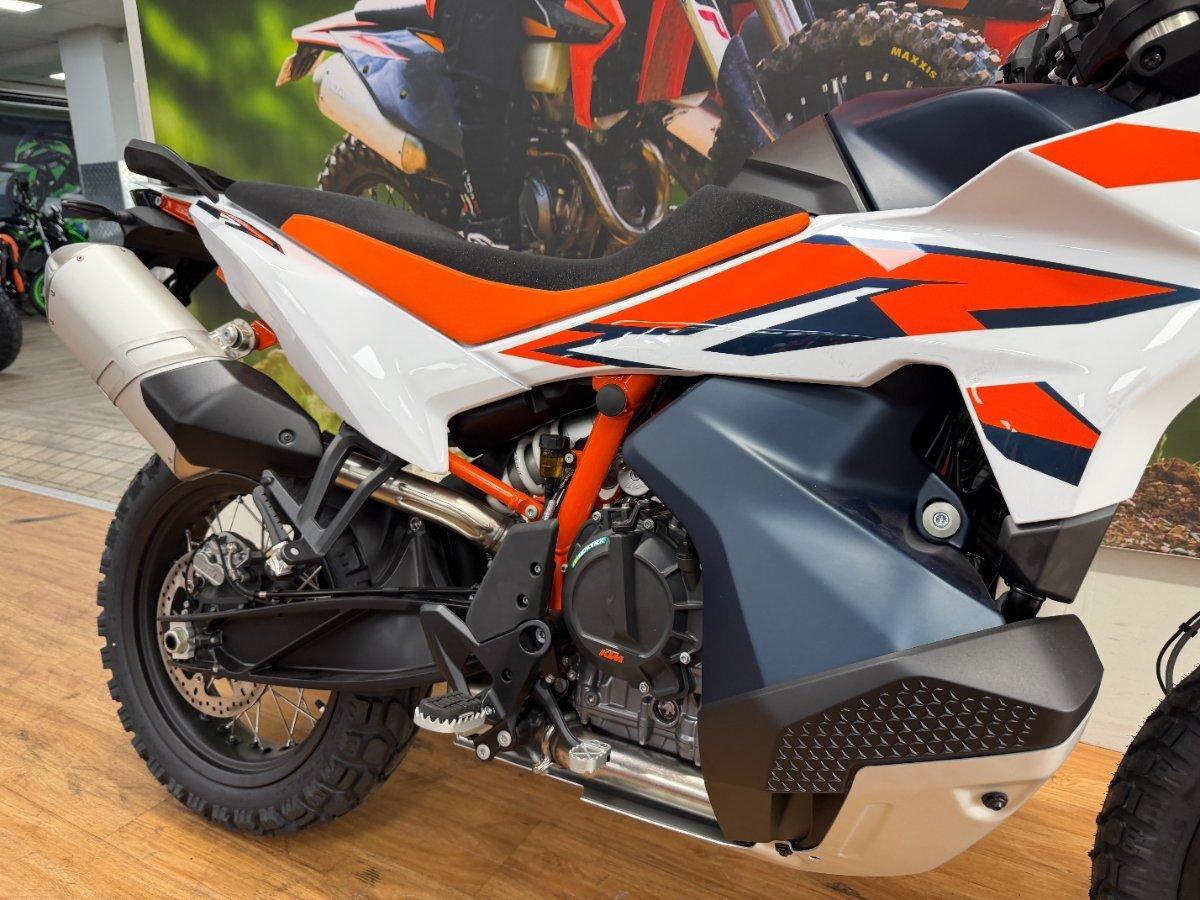 2024 KTM 890 ADVENTURE R DUAL SPORTS