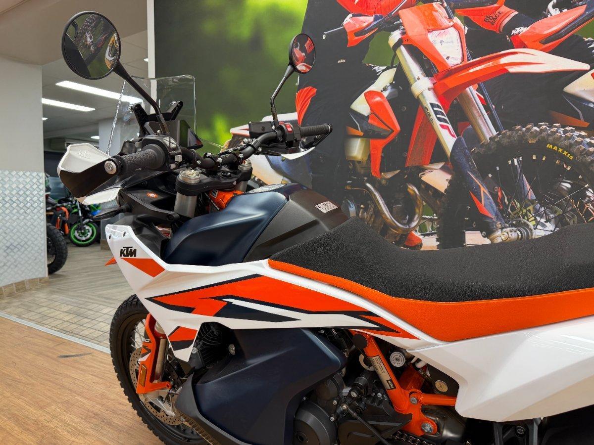 2024 KTM 890 ADVENTURE R DUAL SPORTS