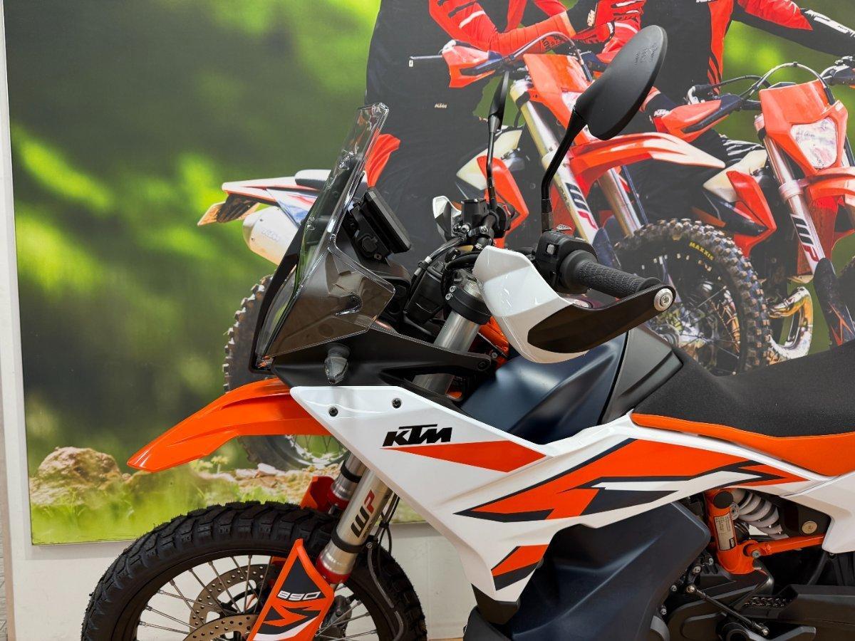 2024 KTM 890 ADVENTURE R DUAL SPORTS