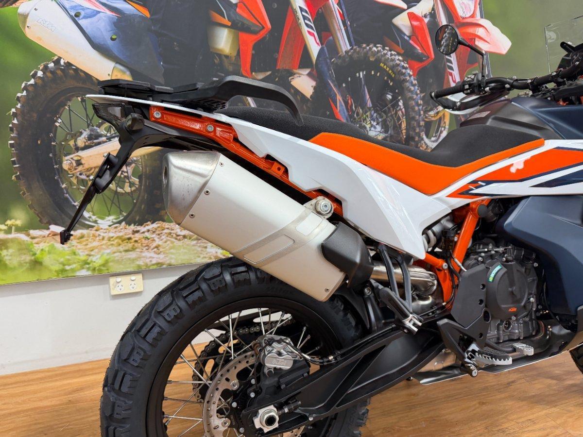 2024 KTM 890 ADVENTURE R DUAL SPORTS