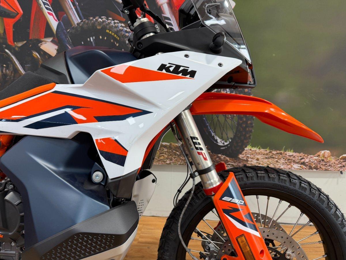 2024 KTM 890 ADVENTURE R DUAL SPORTS