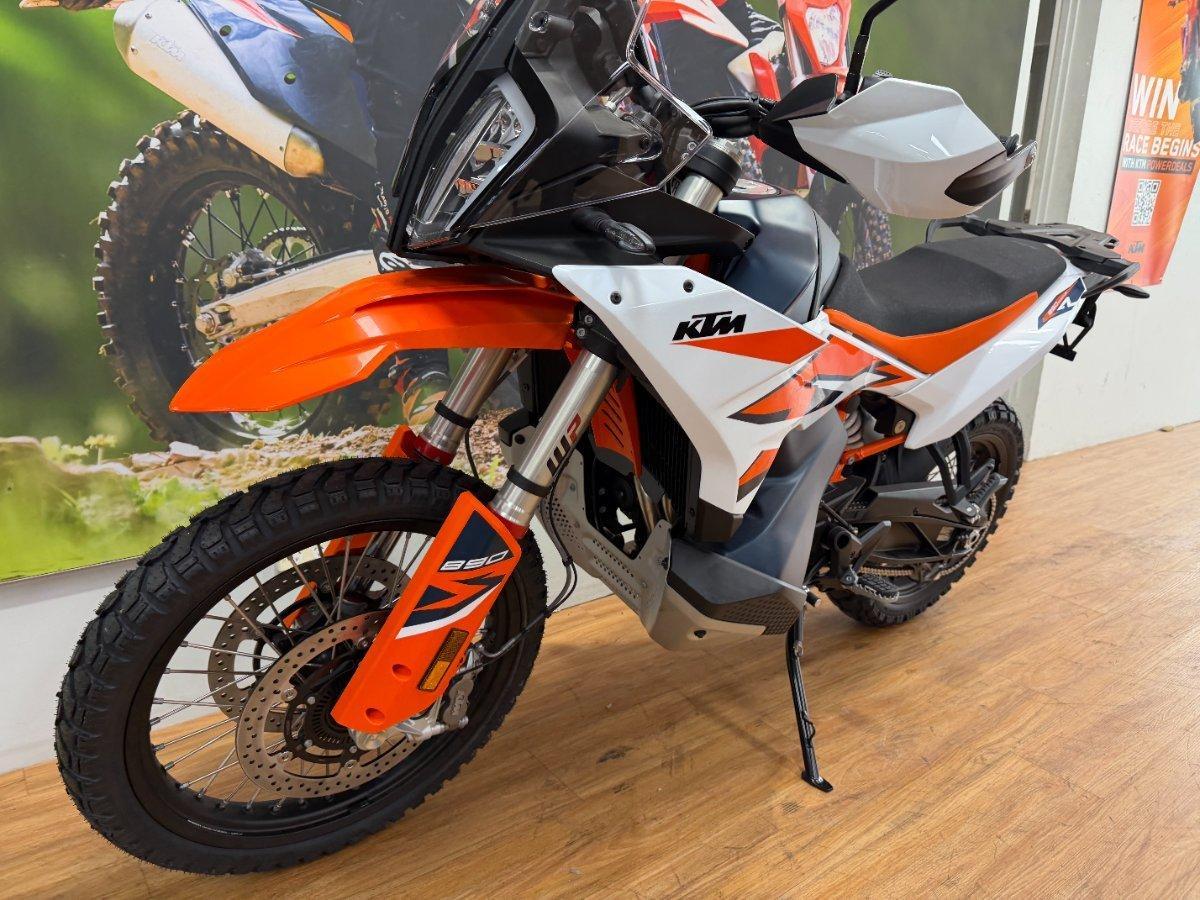 2024 KTM 890 ADVENTURE R DUAL SPORTS