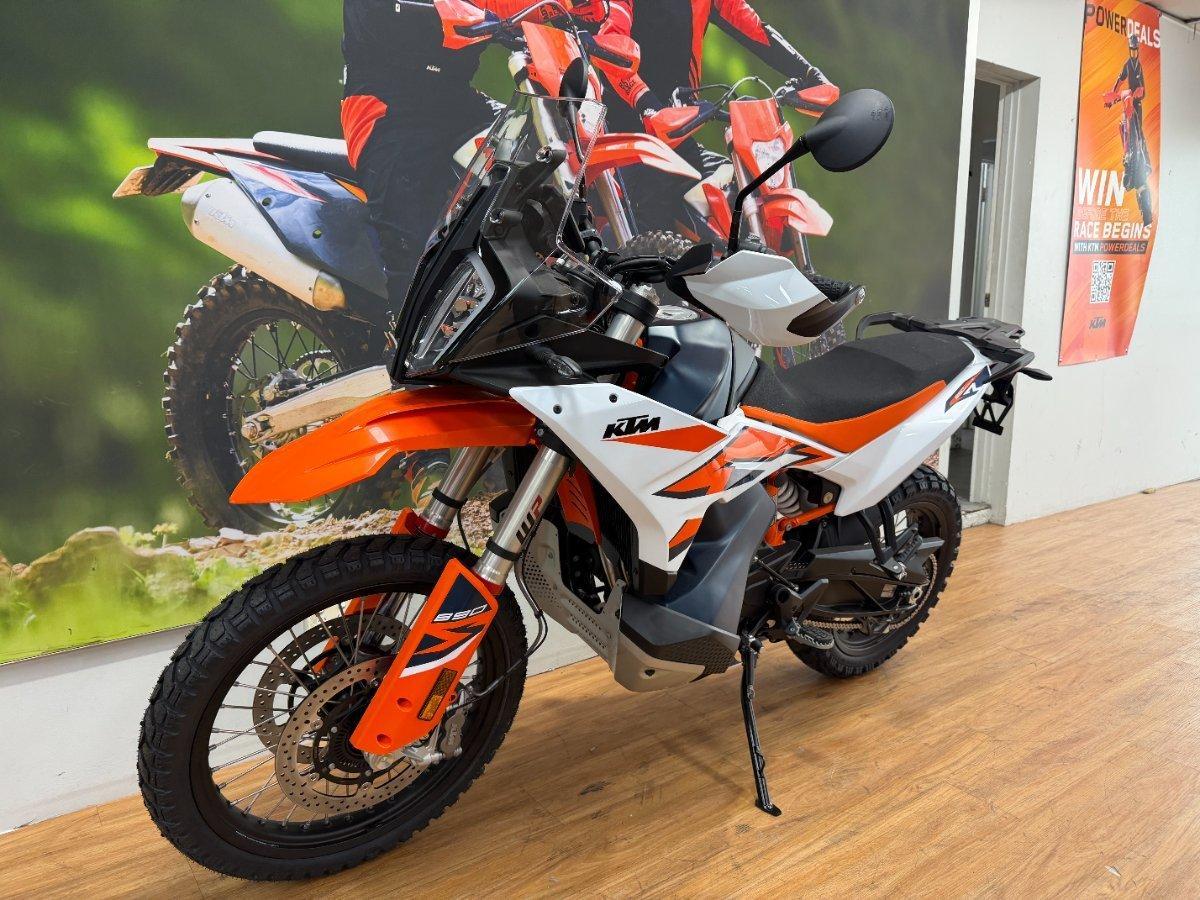 2024 KTM 890 ADVENTURE R DUAL SPORTS