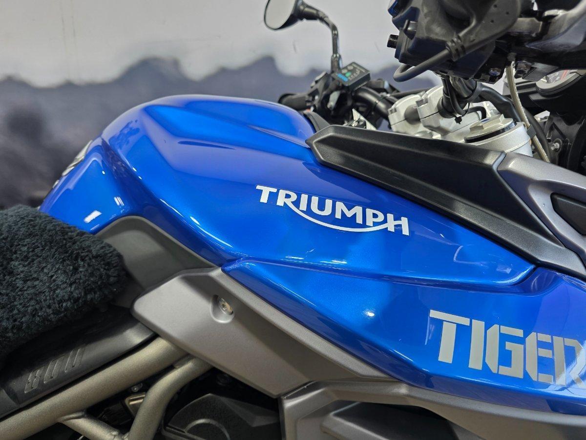 2016 TRIUMPH TIGER 800 XRx LOW DUAL SPORTS