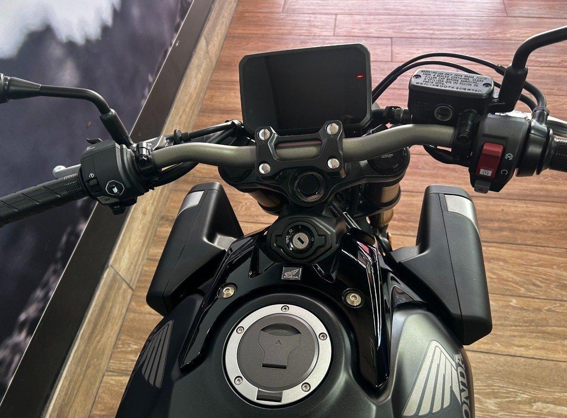 2024 HONDA CB650R E-CLUTCH SPORTS