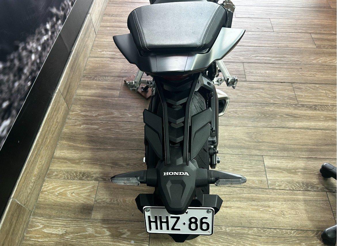 2024 HONDA CB650R E-CLUTCH SPORTS