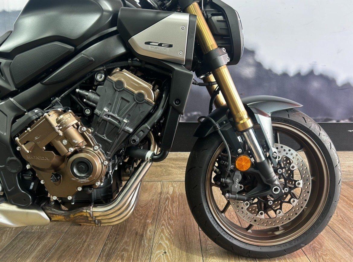 2024 HONDA CB650R E-CLUTCH SPORTS