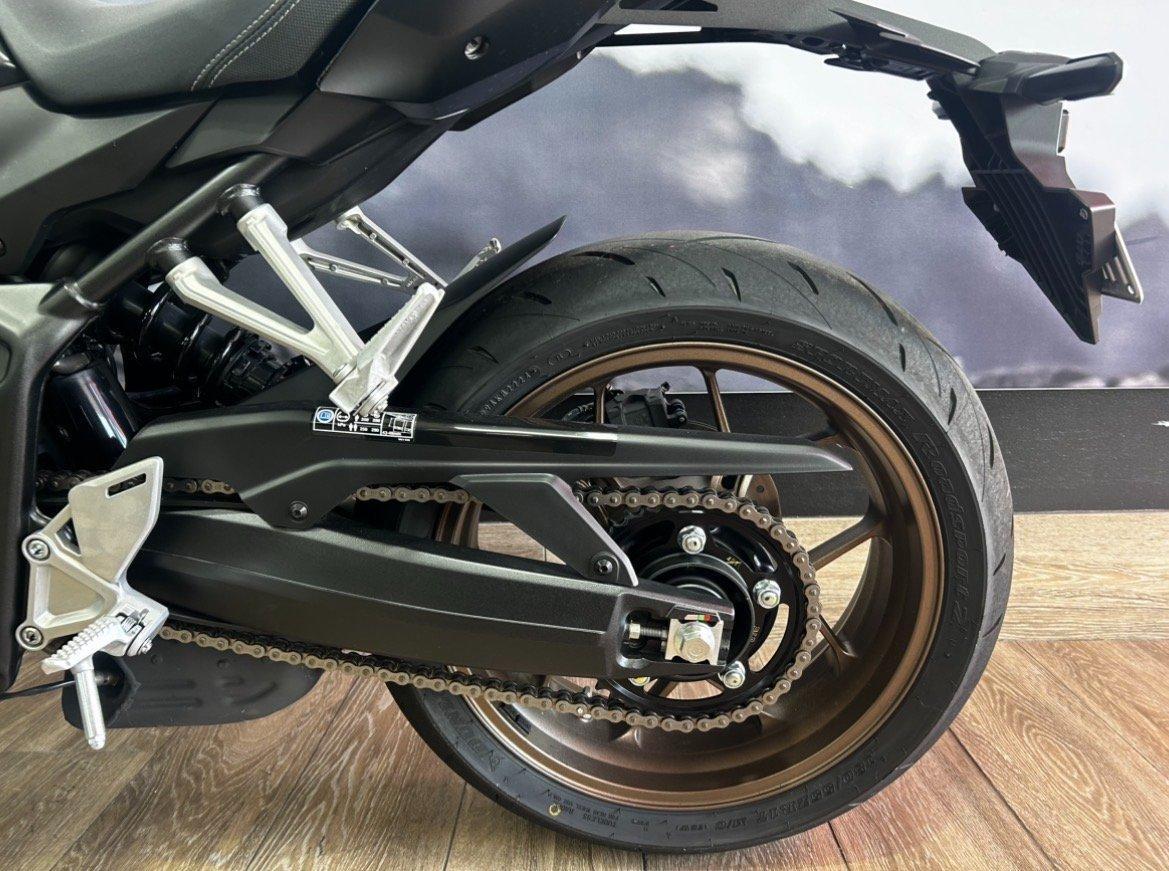 2024 HONDA CB650R E-CLUTCH SPORTS