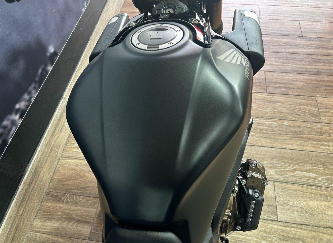 2024 HONDA CB650R E-CLUTCH SPORTS