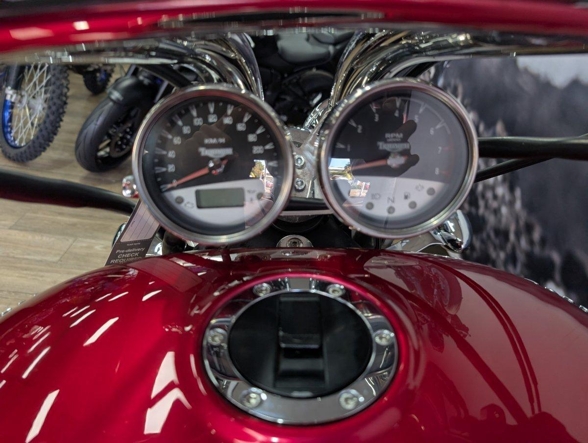 2005 TRIUMPH ROCKET III CRUISER