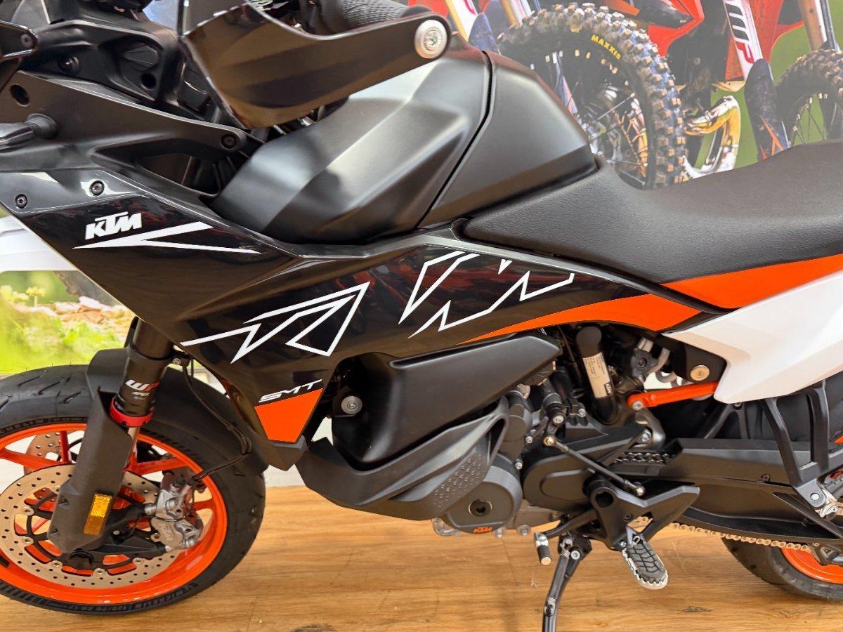 2024 KTM 890 SM-T SPORTS