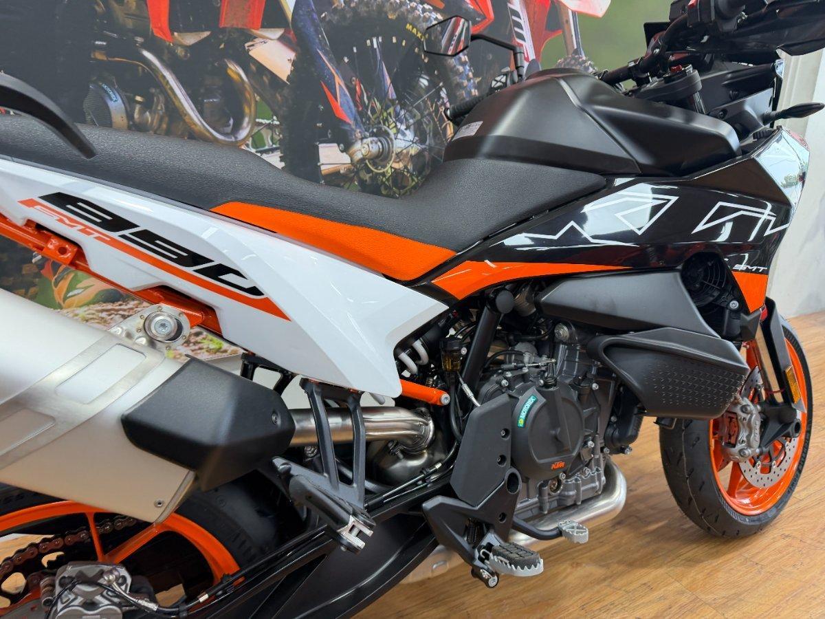 2024 KTM 890 SM-T SPORTS
