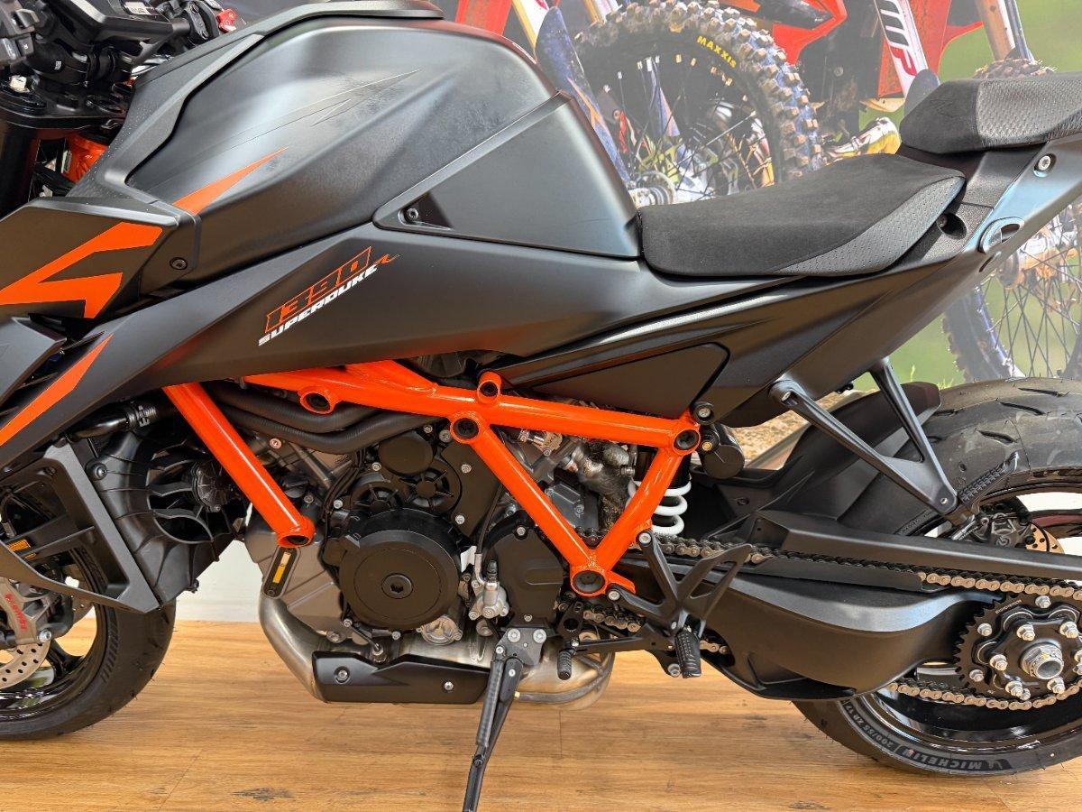 2026 KTM 1390 SUPER DUKE R SPORTS