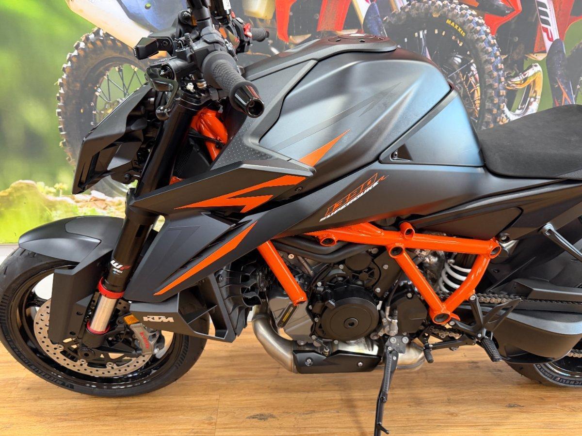 2026 KTM 1390 SUPER DUKE R SPORTS
