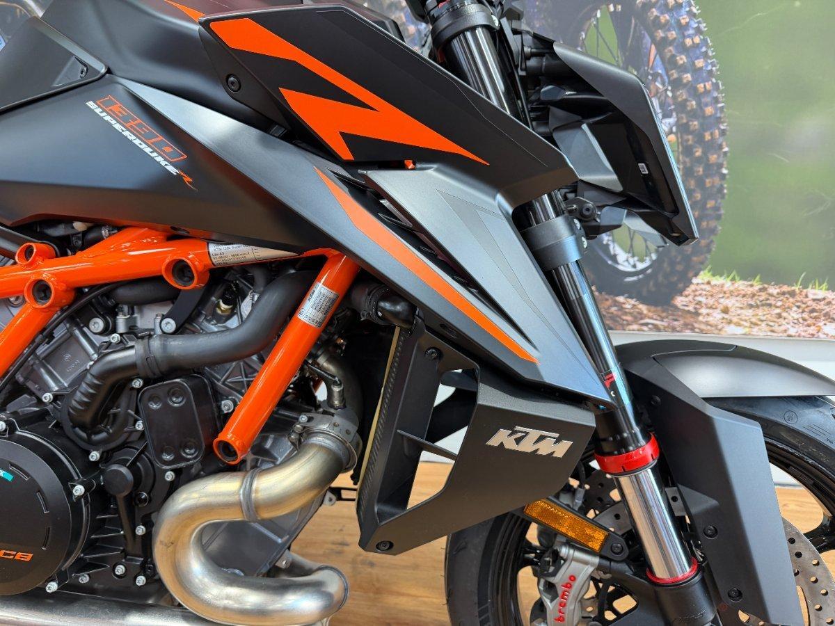 2026 KTM 1390 SUPER DUKE R SPORTS