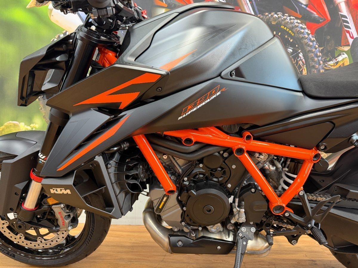 2026 KTM 1390 SUPER DUKE R SPORTS
