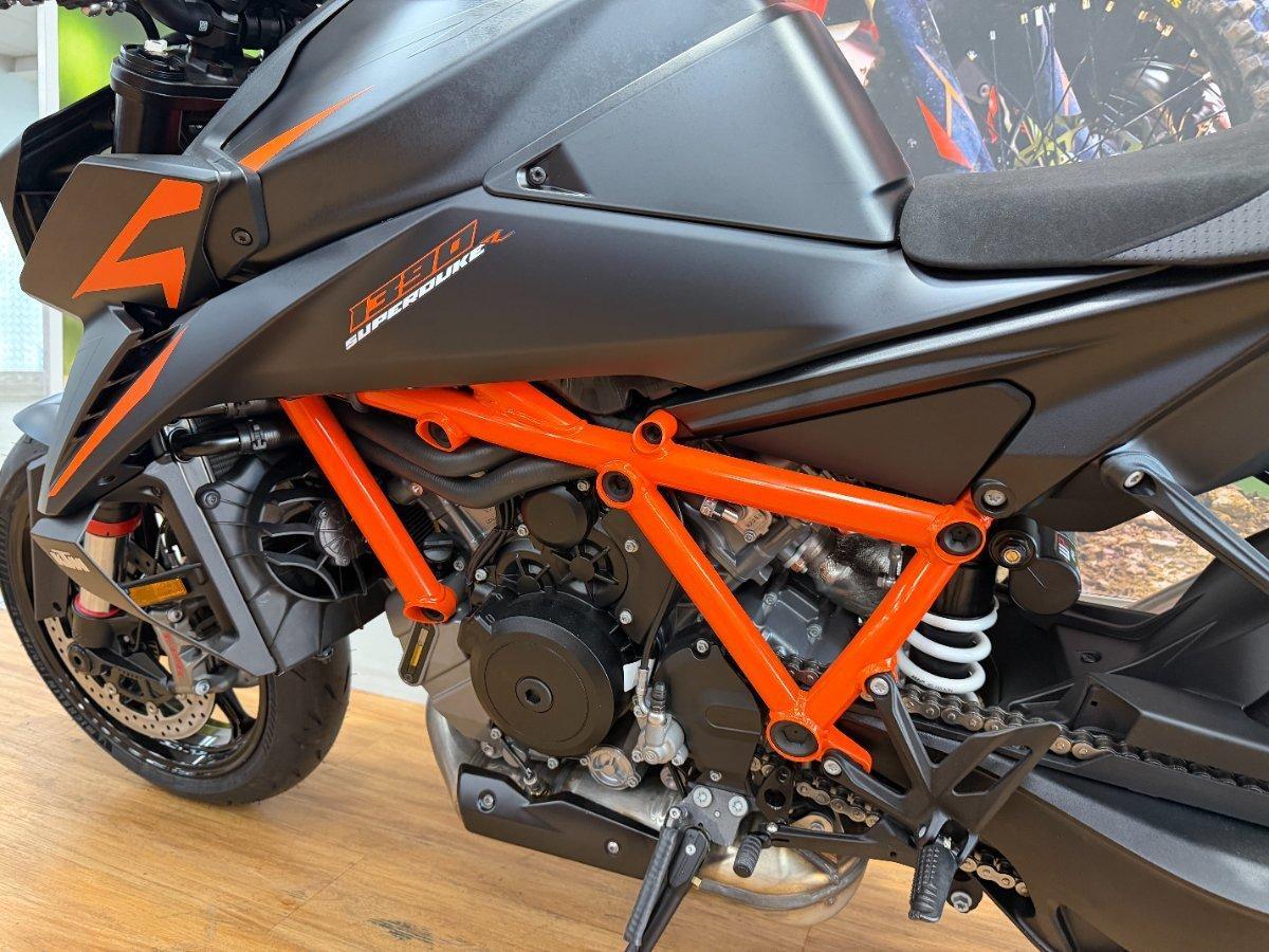 2026 KTM 1390 SUPER DUKE R SPORTS