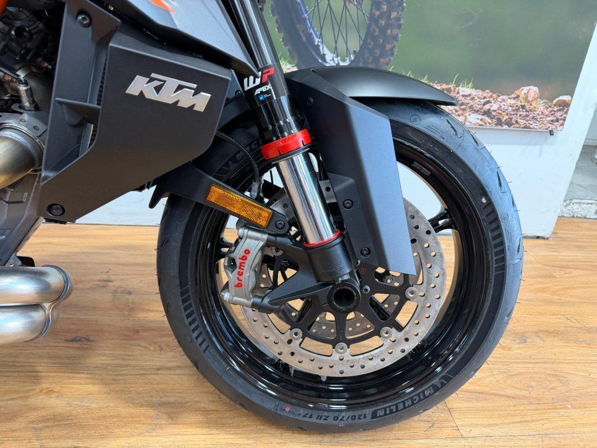 2026 KTM 1390 SUPER DUKE R SPORTS