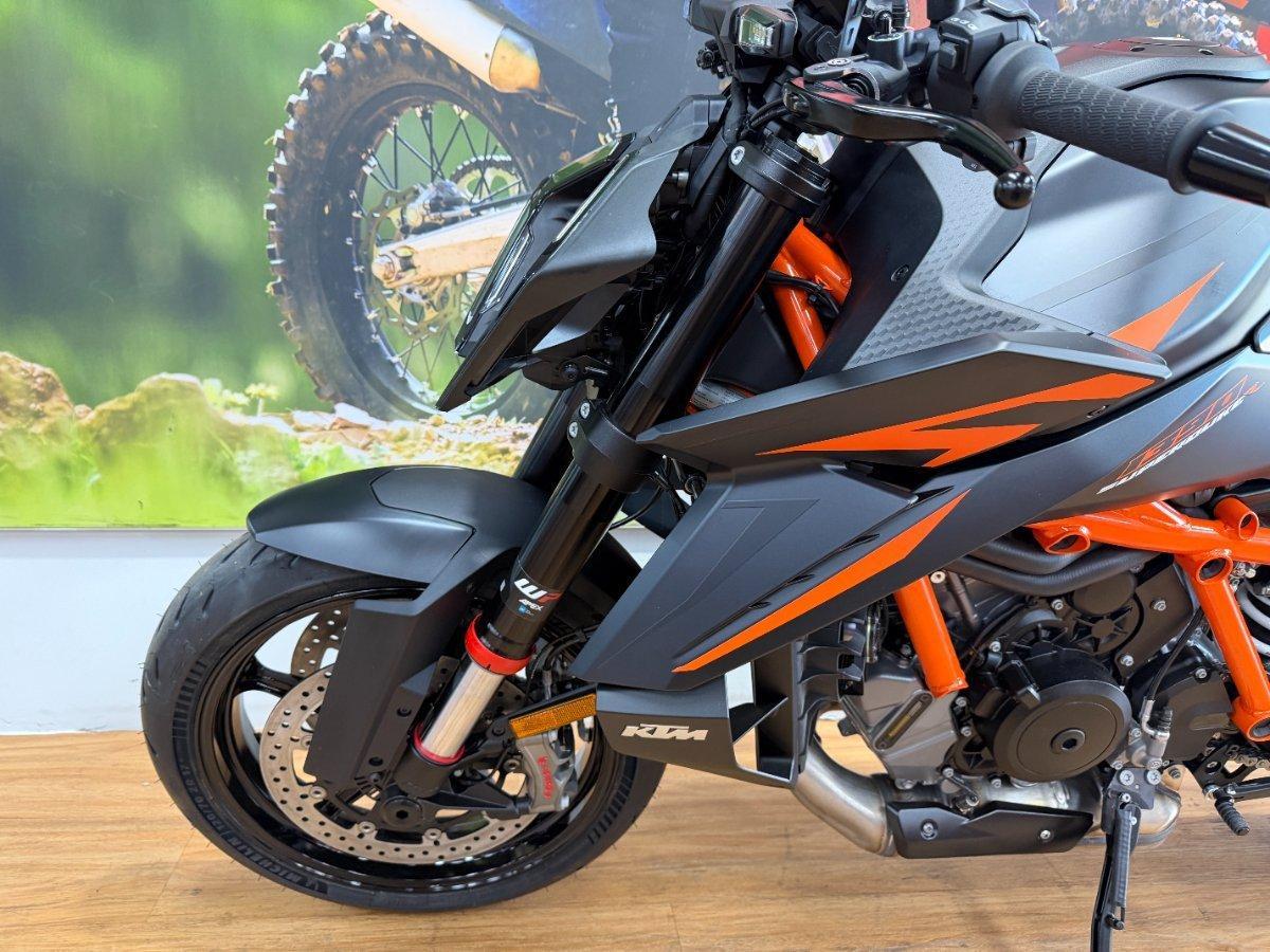2026 KTM 1390 SUPER DUKE R SPORTS