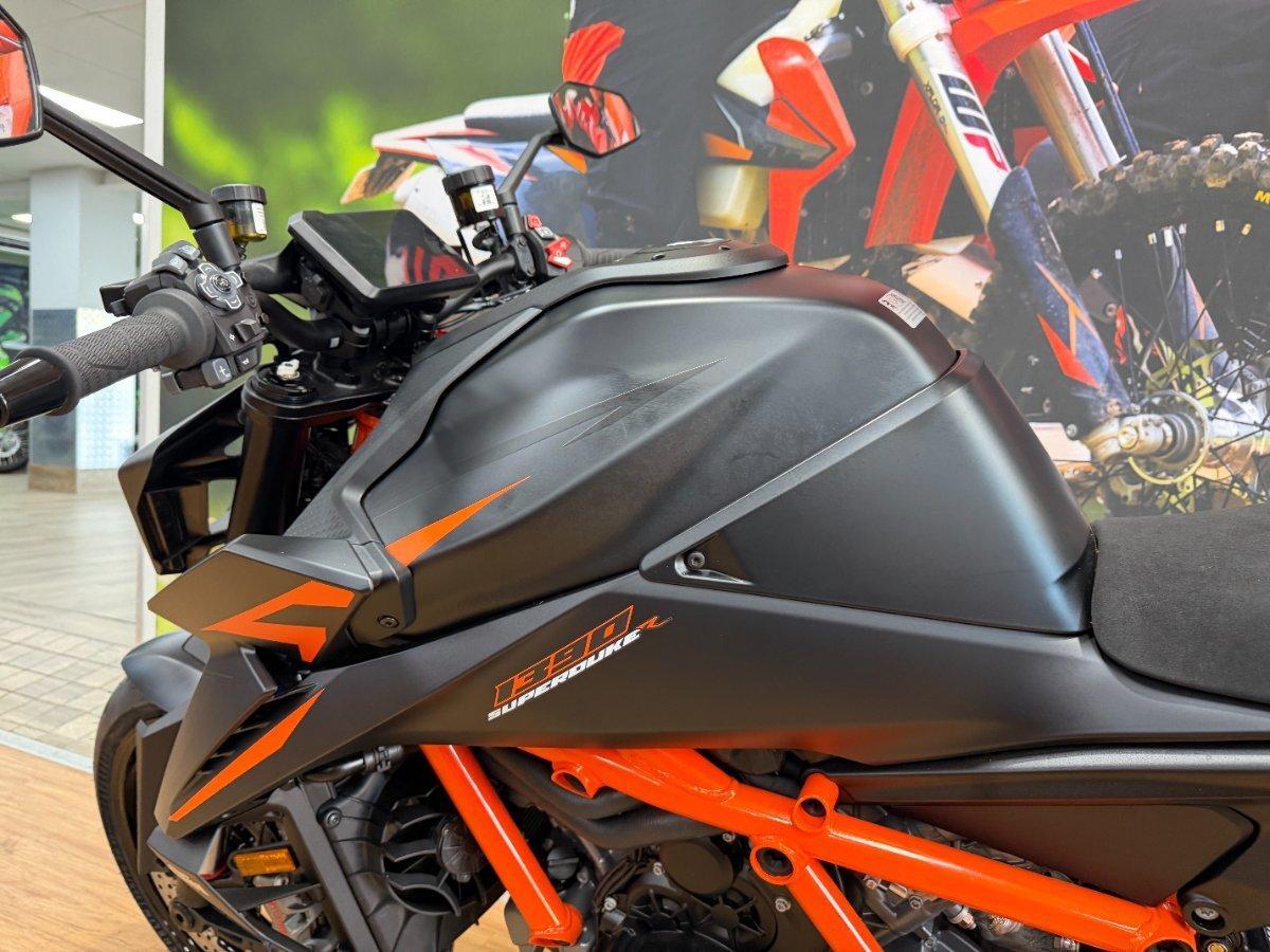 2026 KTM 1390 SUPER DUKE R SPORTS