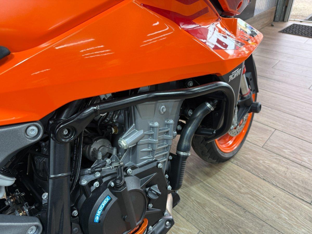 2024 KTM 990 DUKE ROAD