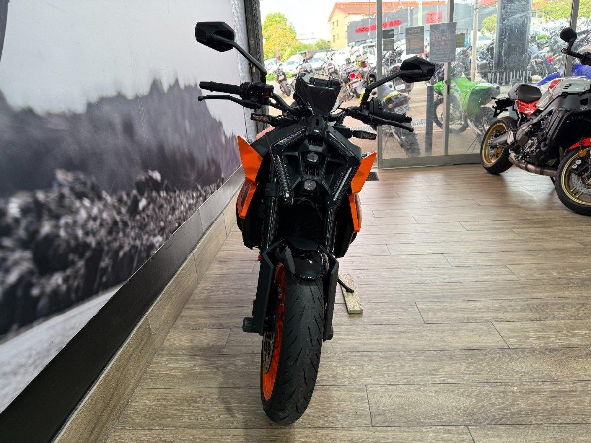 2024 KTM 990 DUKE ROAD