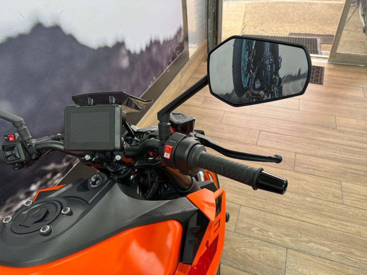 2024 KTM 990 DUKE ROAD
