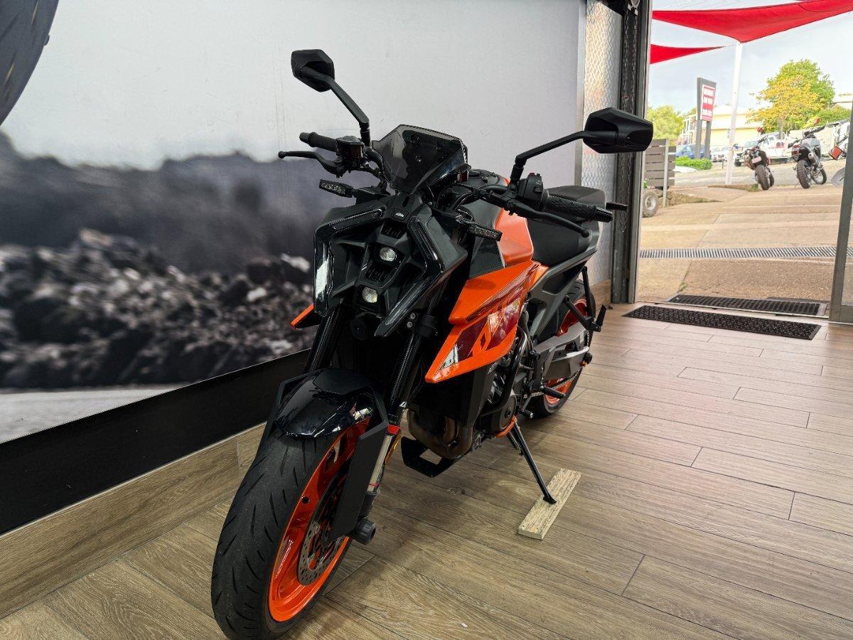 2024 KTM 990 DUKE ROAD