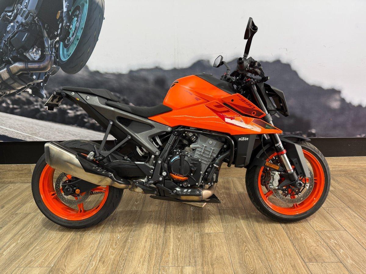2024 KTM 990 DUKE ROAD