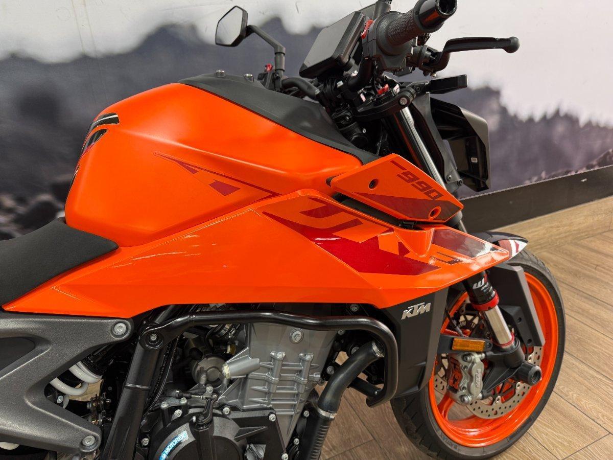 2024 KTM 990 DUKE ROAD