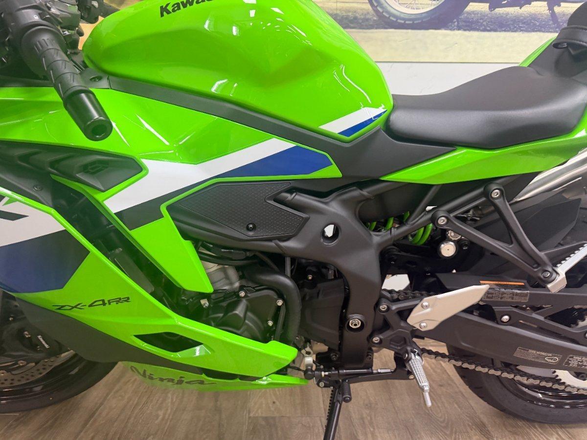 2026 KAWASAKI NINJA 400 ZX-4RR KRT SPORTS