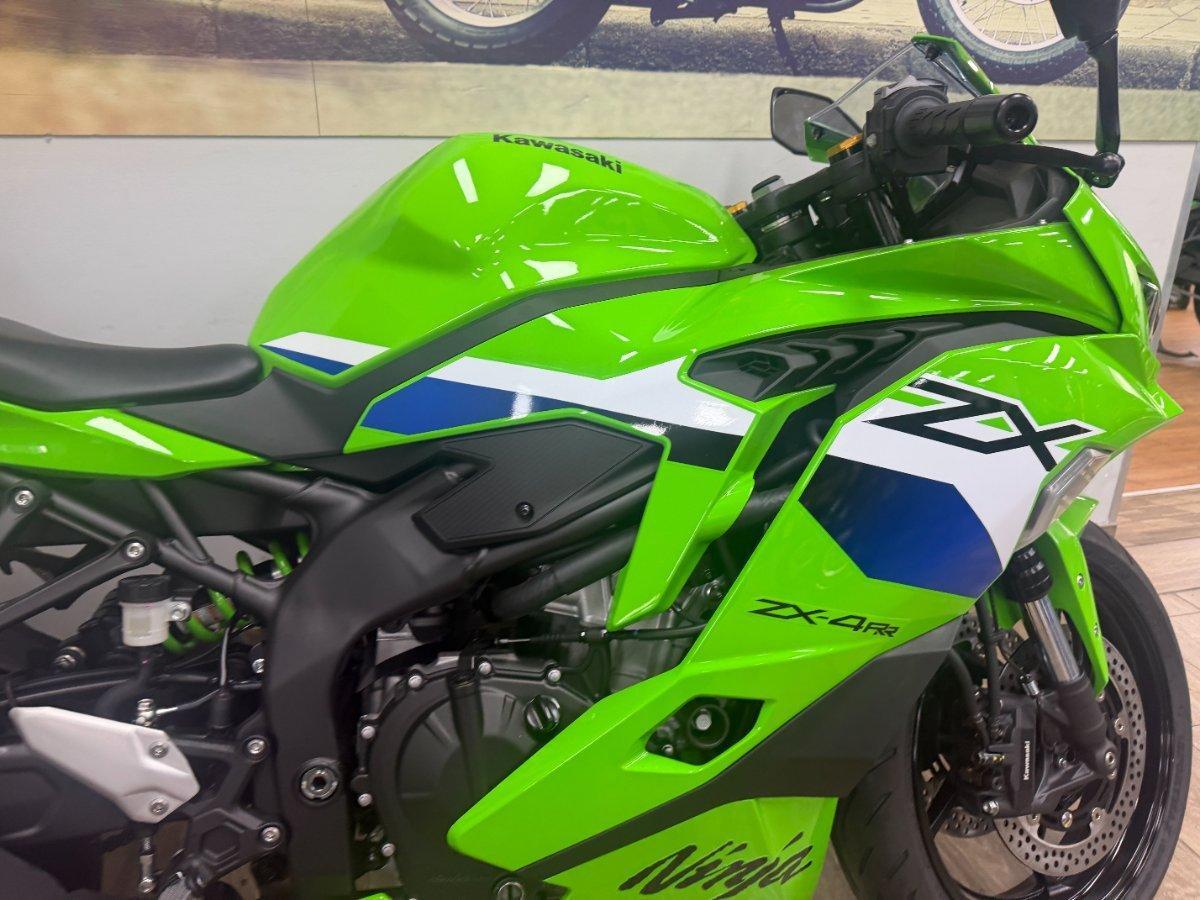 2026 KAWASAKI NINJA 400 ZX-4RR KRT SPORTS
