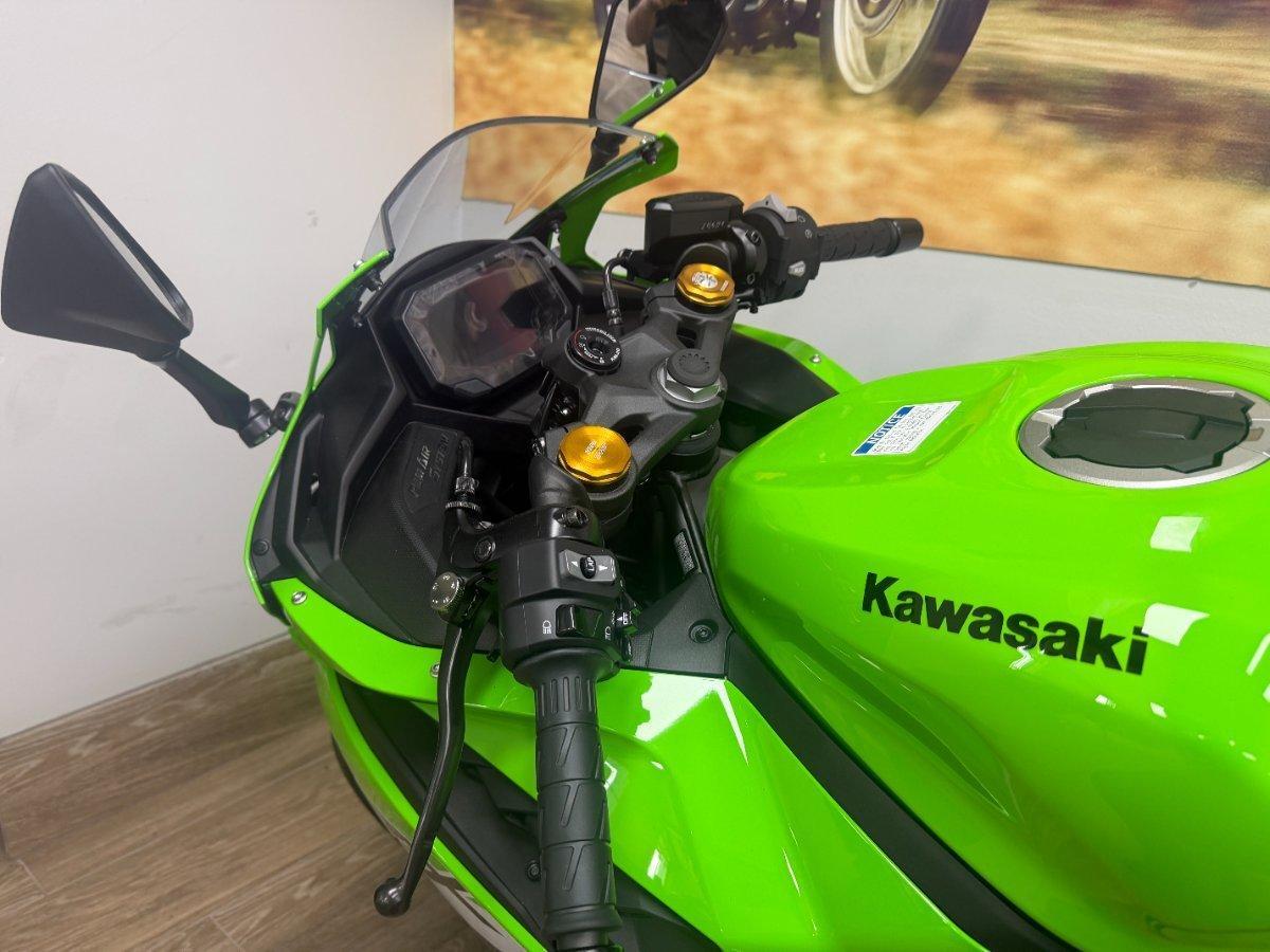 2026 KAWASAKI NINJA 400 ZX-4RR KRT SPORTS