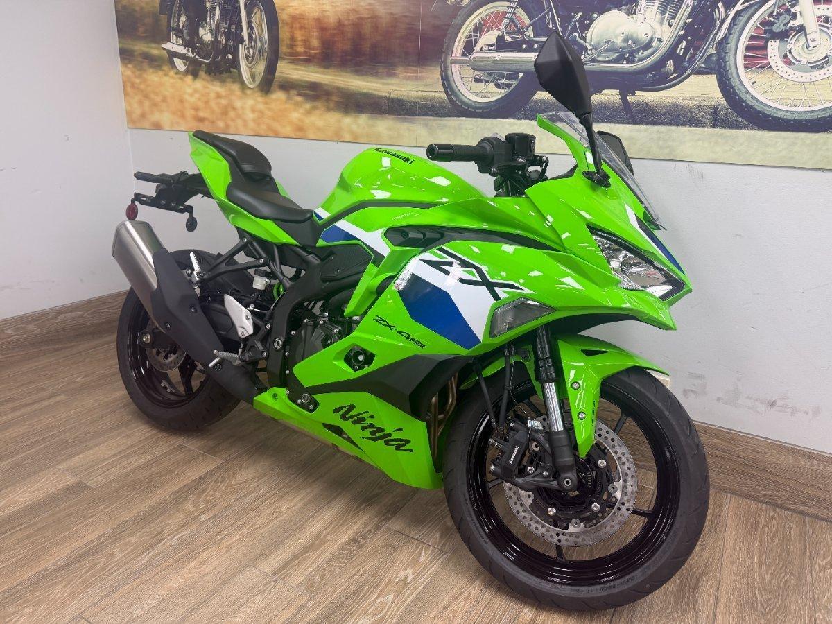 2026 KAWASAKI NINJA 400 ZX-4RR KRT SPORTS