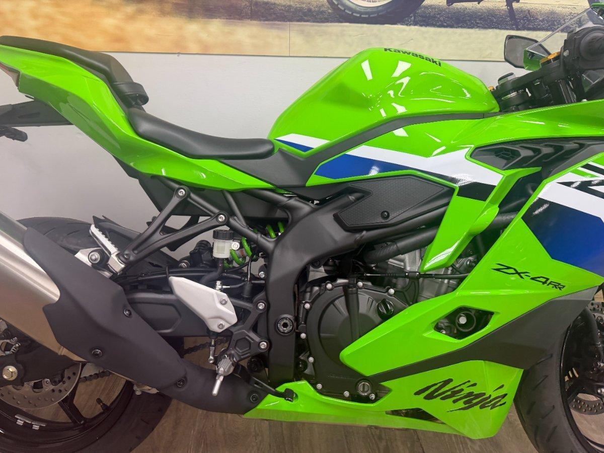 2026 KAWASAKI NINJA 400 ZX-4RR KRT SPORTS