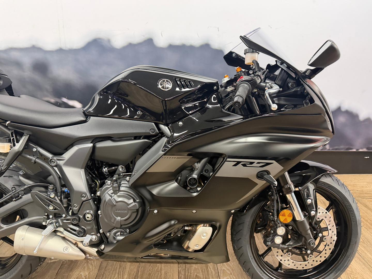 2025 YAMAHA YZF-R7LA SPORTS