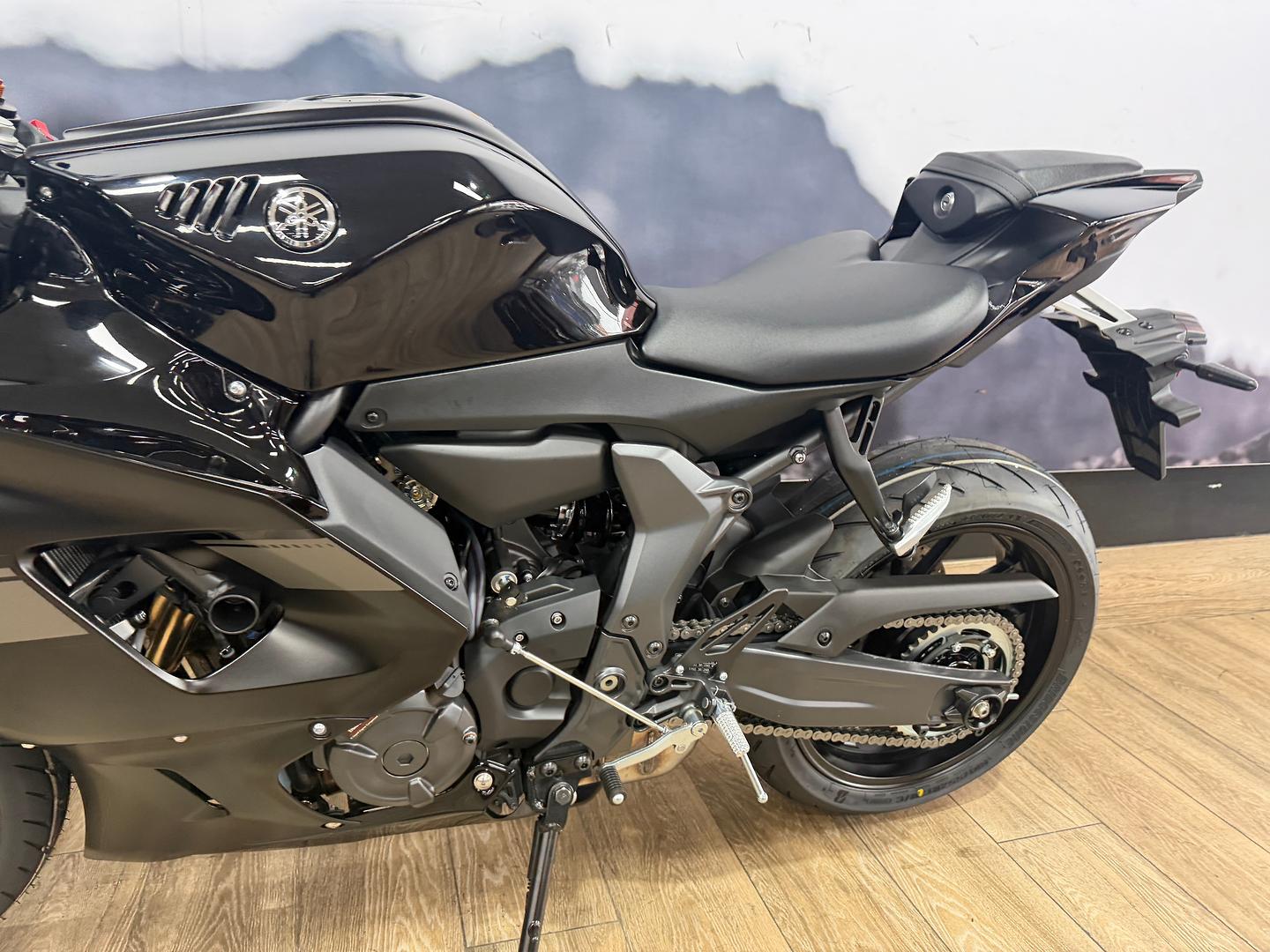 2025 YAMAHA YZF-R7LA SPORTS