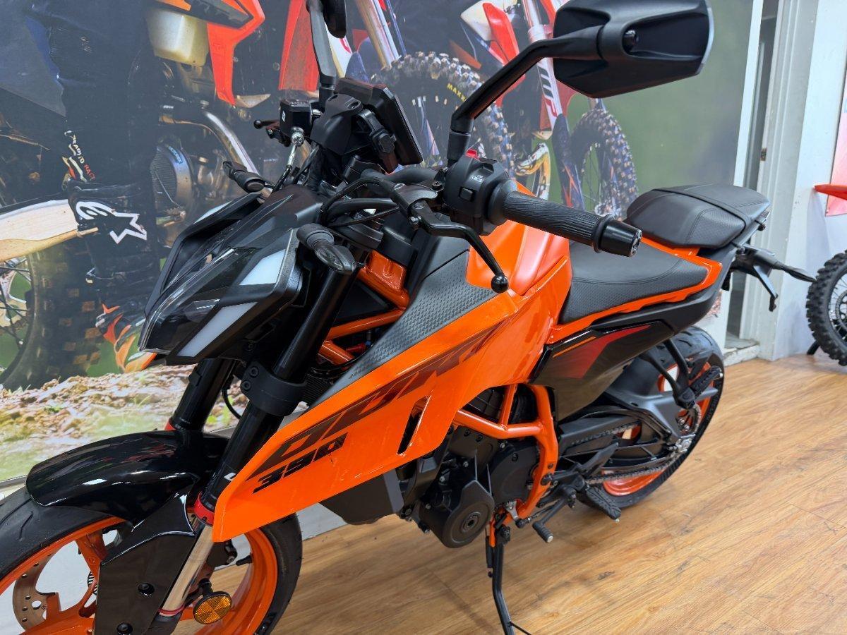 2025 KTM 390 DUKE ROAD